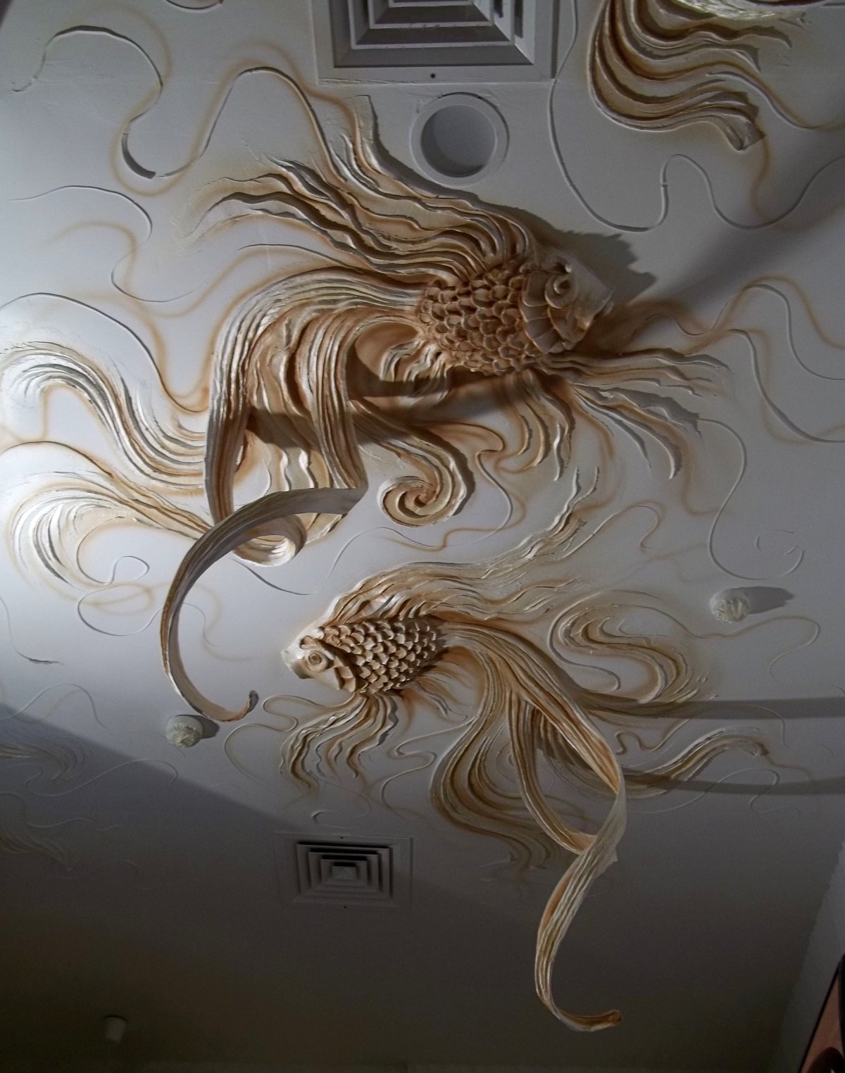 Слоны лепнина