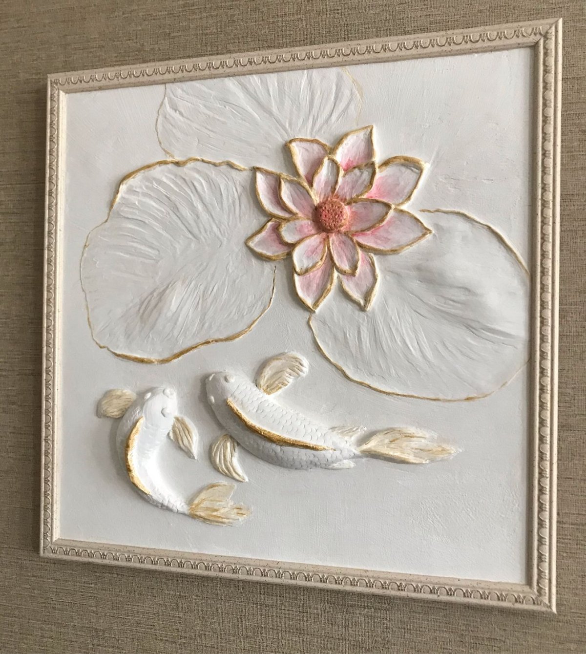 Плоскорельефная резьба рыба