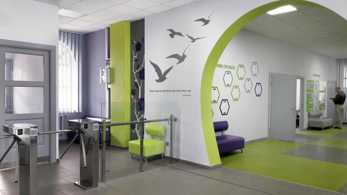 Дизайн коридоров школ