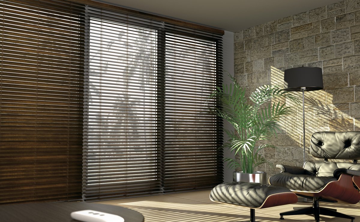 Черные жалюзи в интерьере