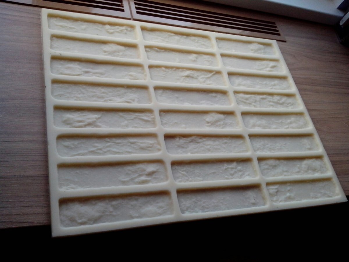 Полиуретановая форма для декоративного кирпича