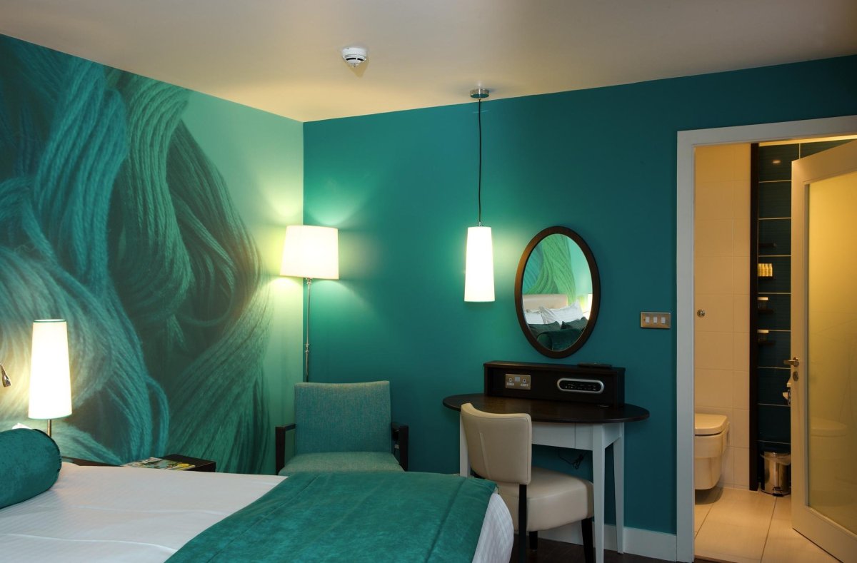 Женя Жданова спальня