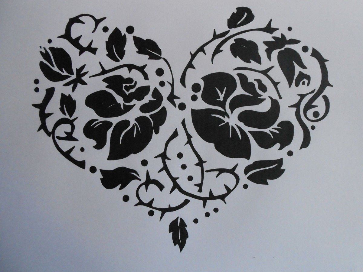 Цветочный трафарет на стену