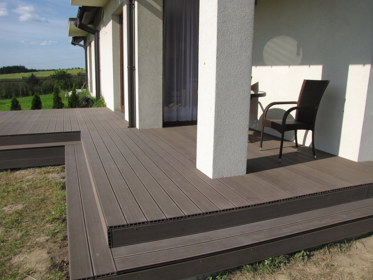 Террасная доска в интерьере квартиры