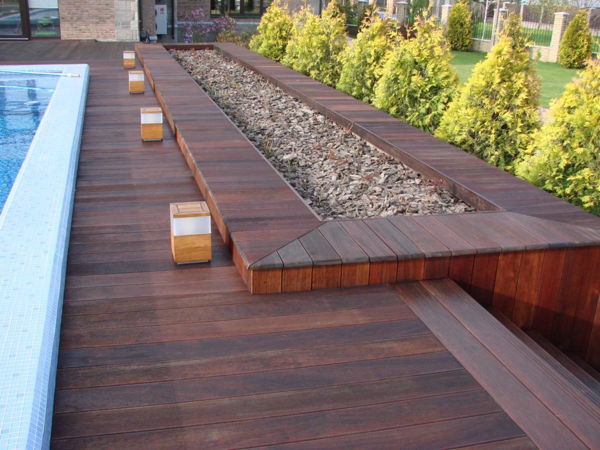 Террасная доска ДПК на террасе