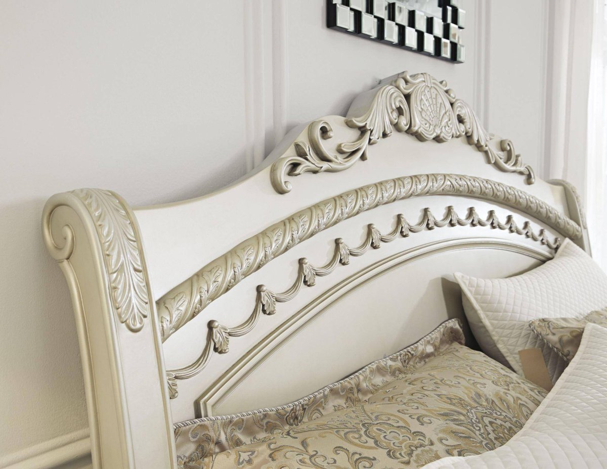 Classic Furniture 2021