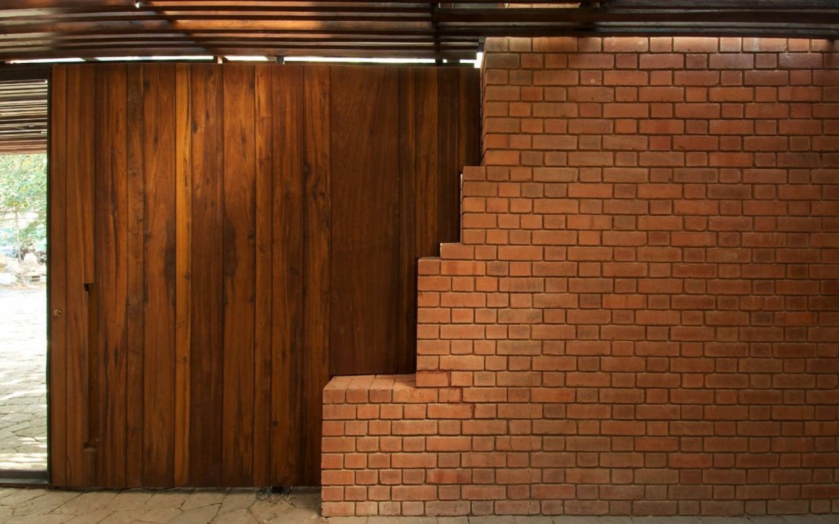 Стеновой паркет