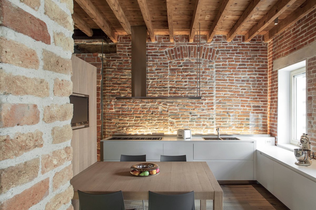 Декоративный кирпич для внутренней отделки