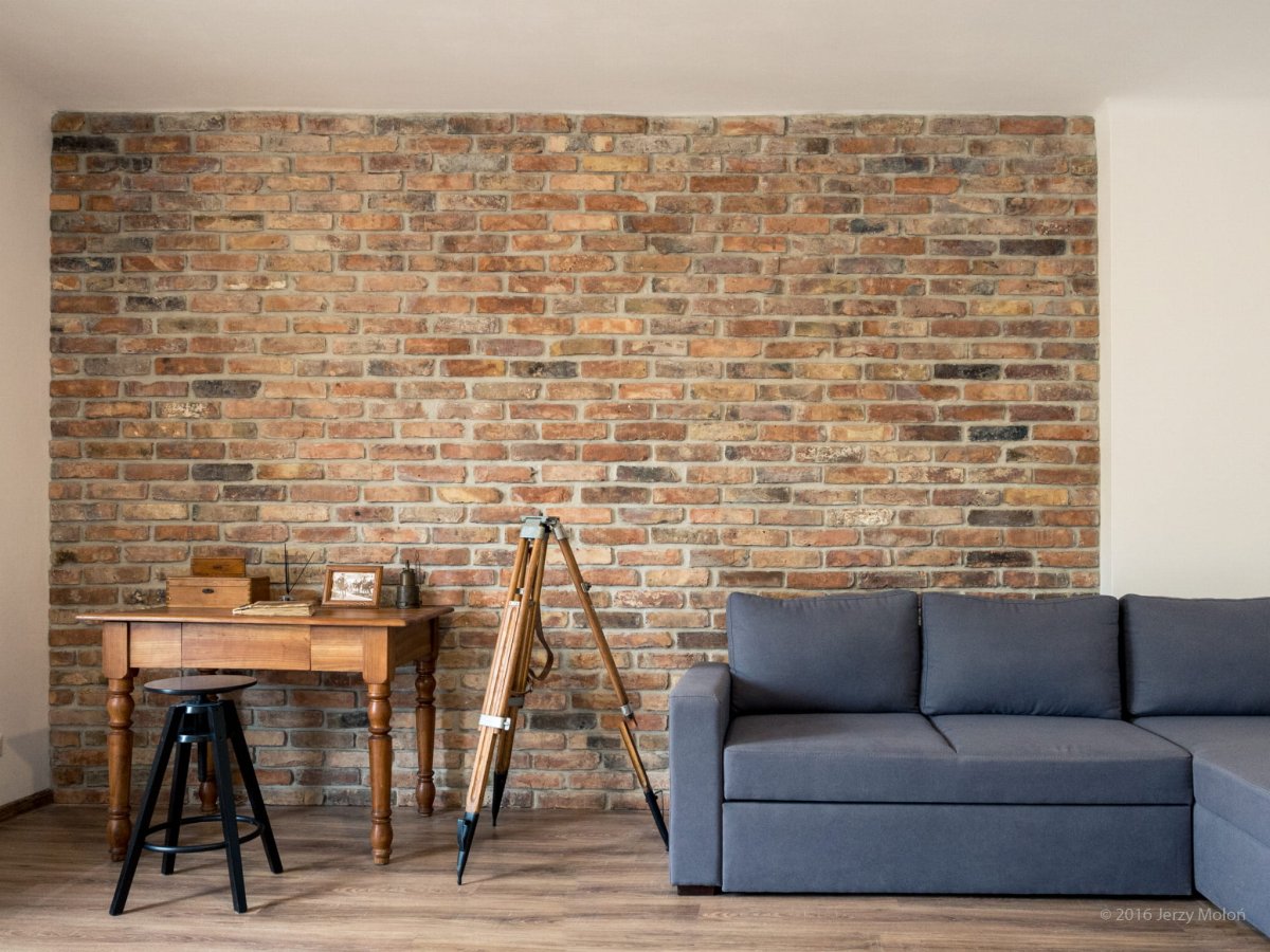 Камень старый Петроград