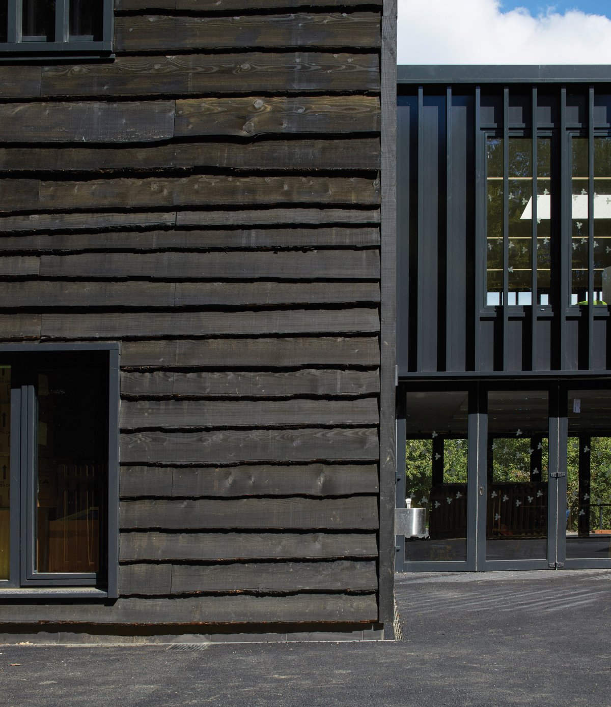 Планкен лиственница фасад