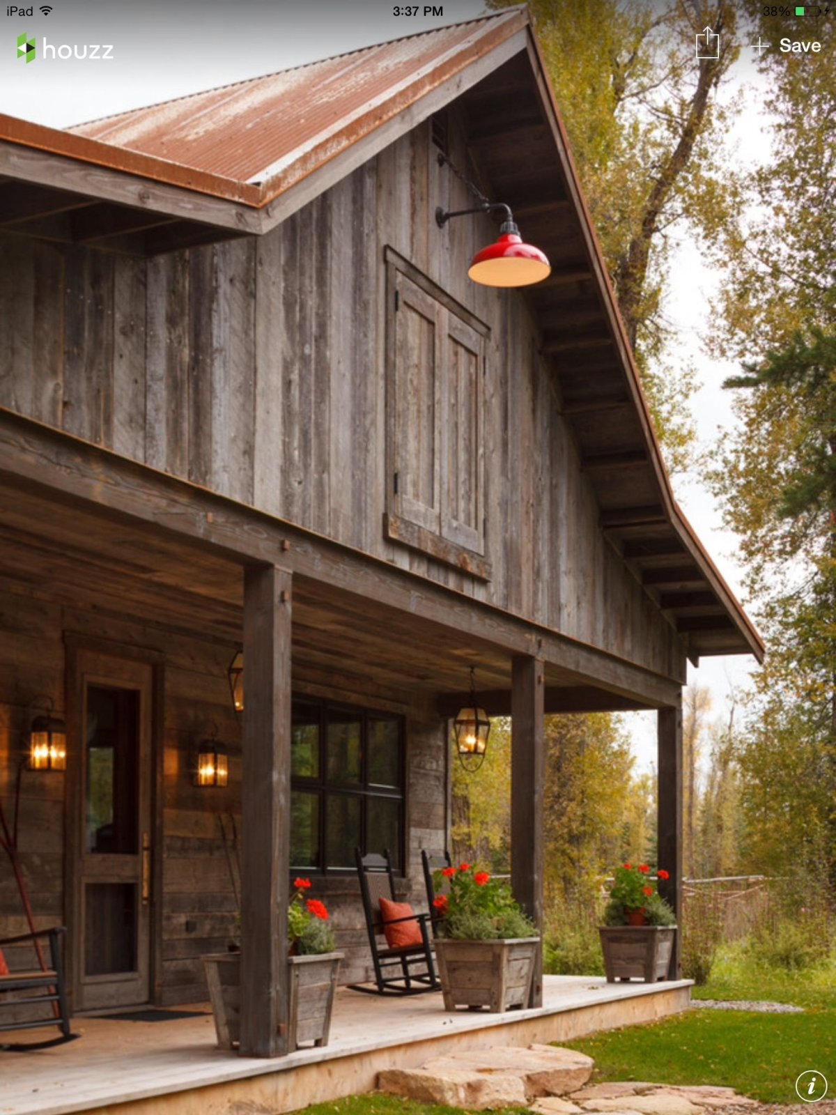 Отделка фасада деревом