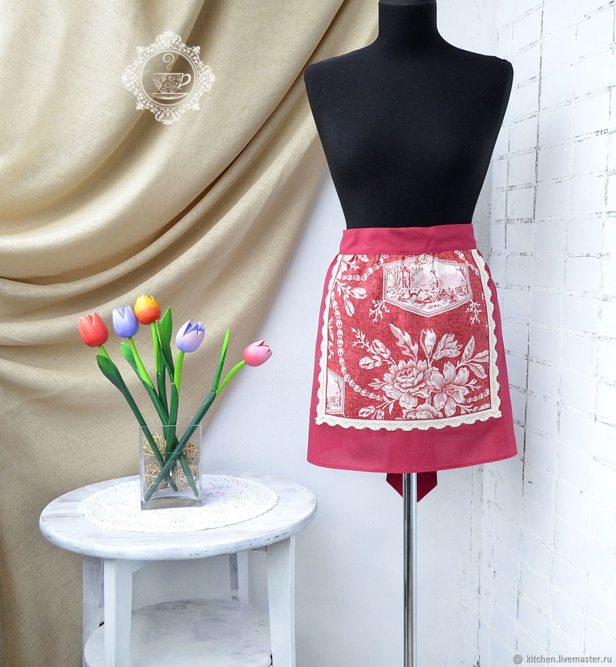 Льняной фартук с кружевом