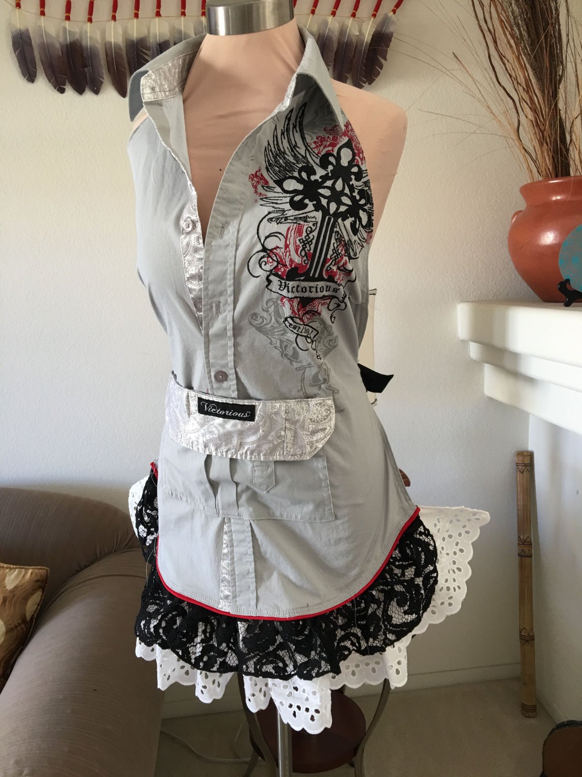 Заляпанный фартук