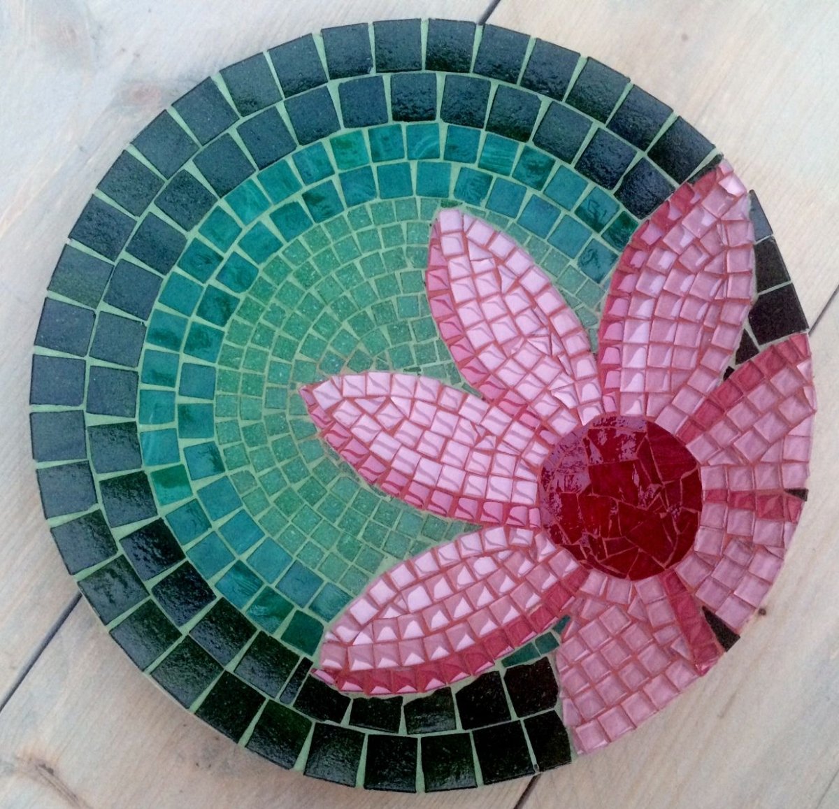 Украшения из мозаики