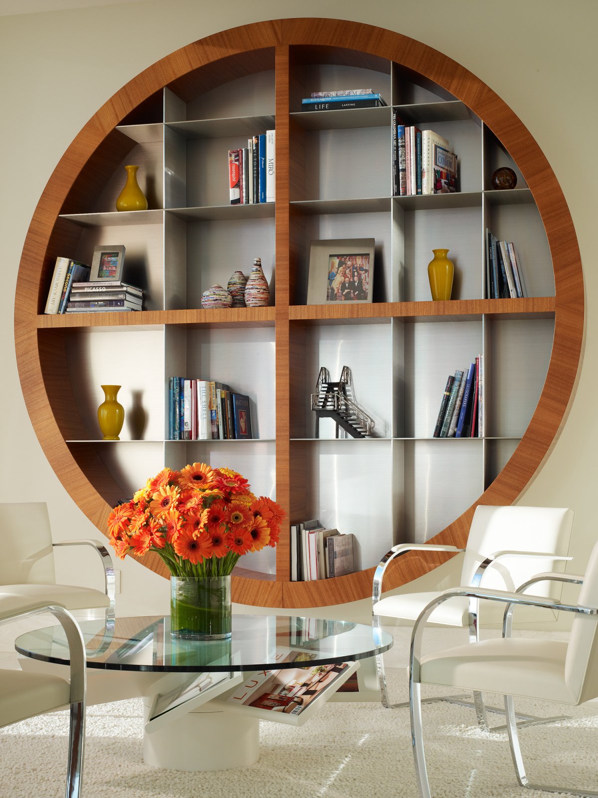 Металлическая мебель для дома