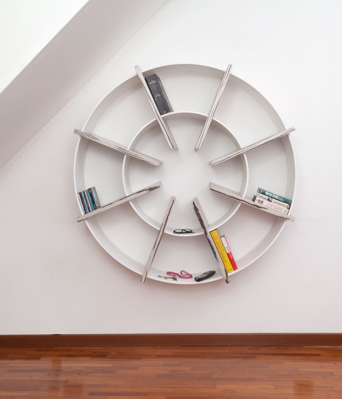 Круглые полки из ДВП