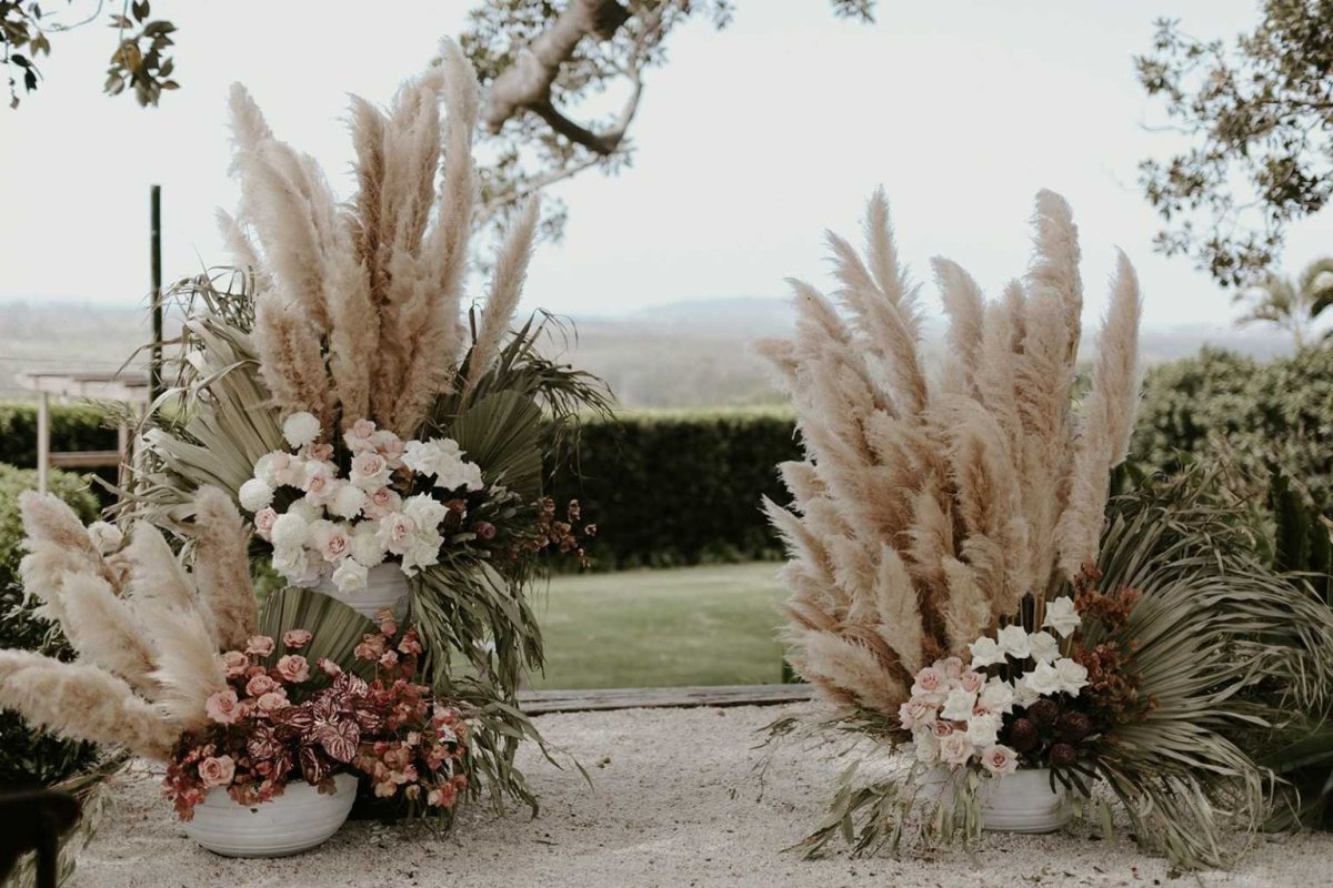 Панно из веток деревьев