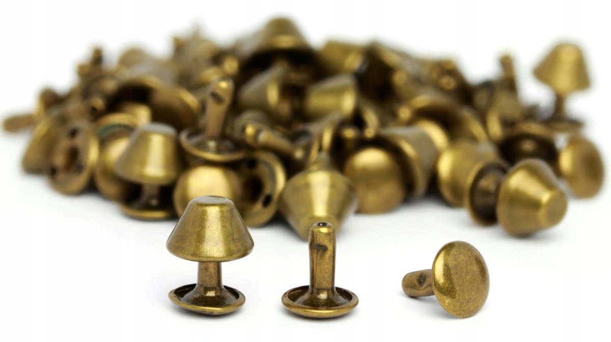 Ящик с заклепками