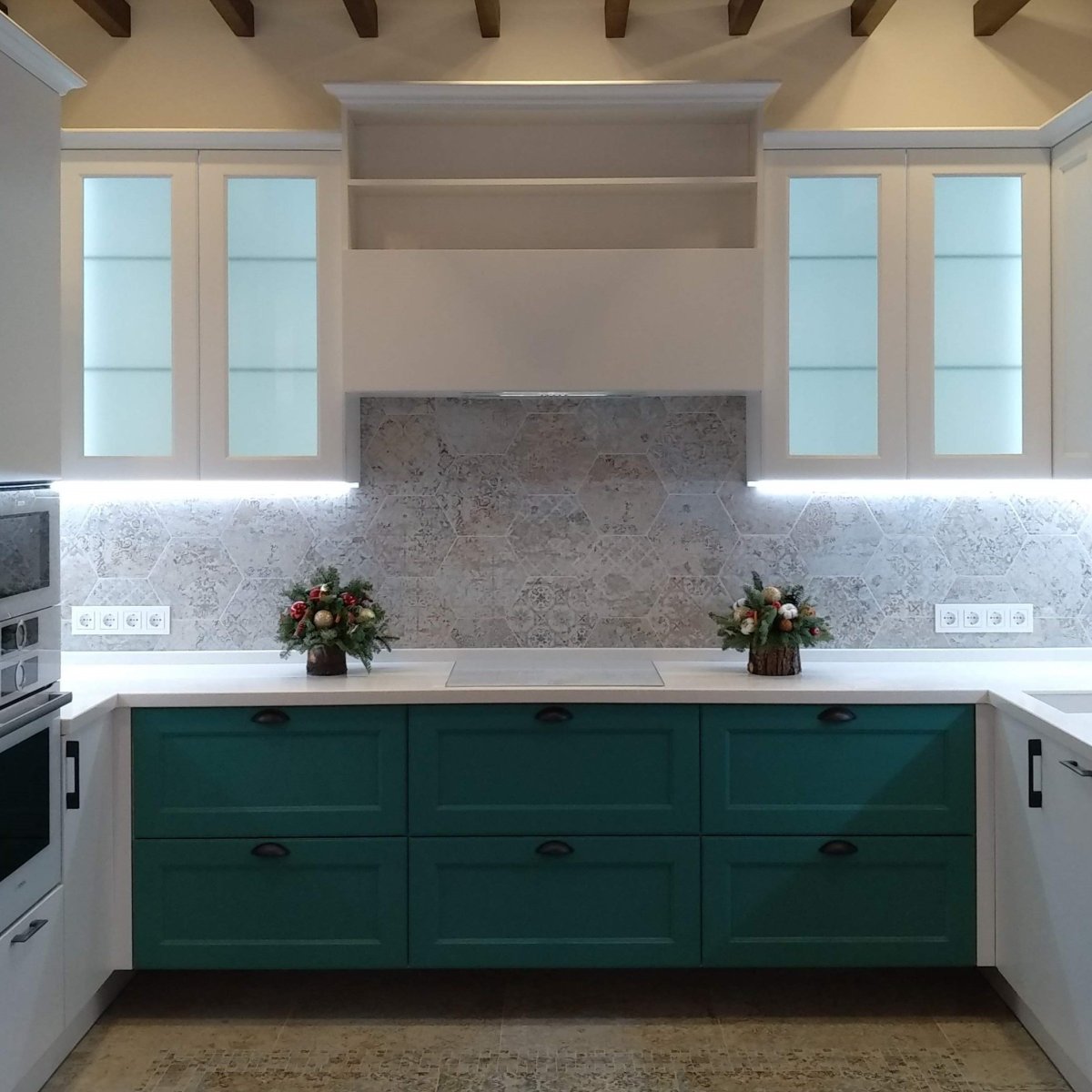 Фартук для бирюзовой кухни