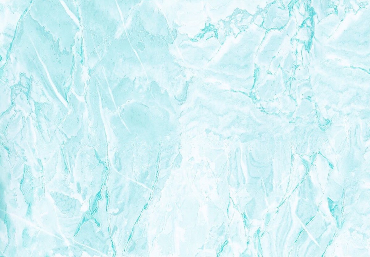 Голубой мрамор на ногтях