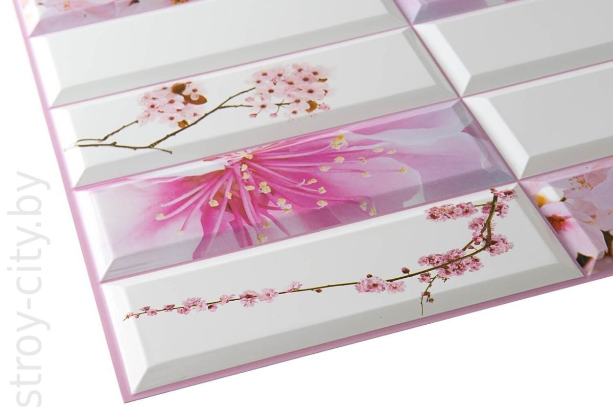 Сакура на стене