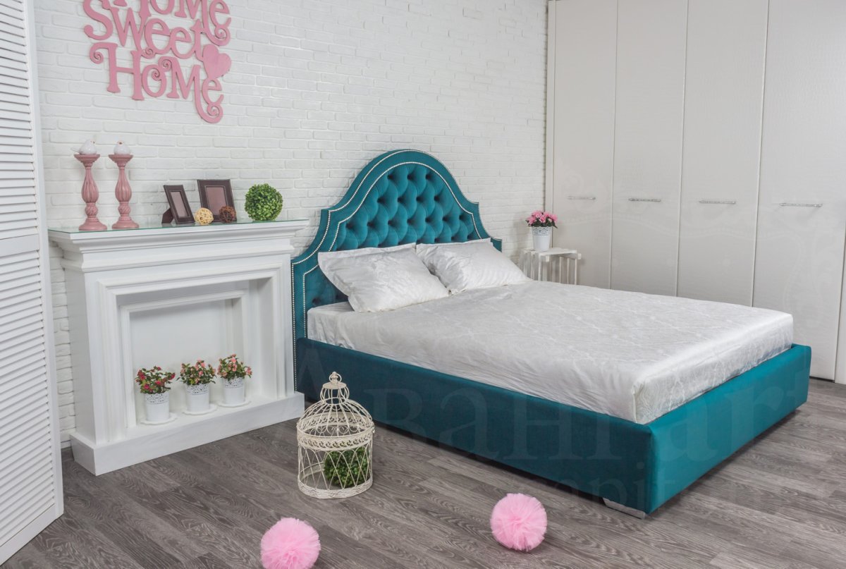 Спальня в ментоловых тонах