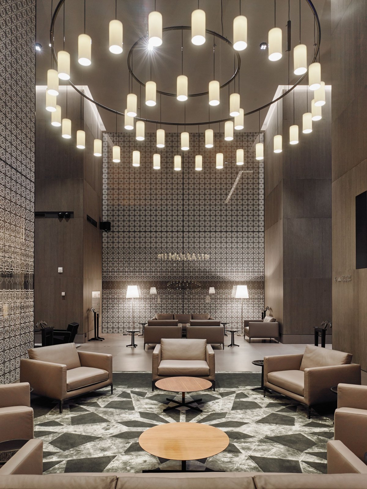 Лобби отеля интерьер