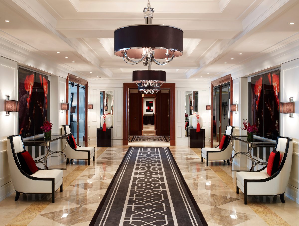 Холл гостиницы Vania Rooms