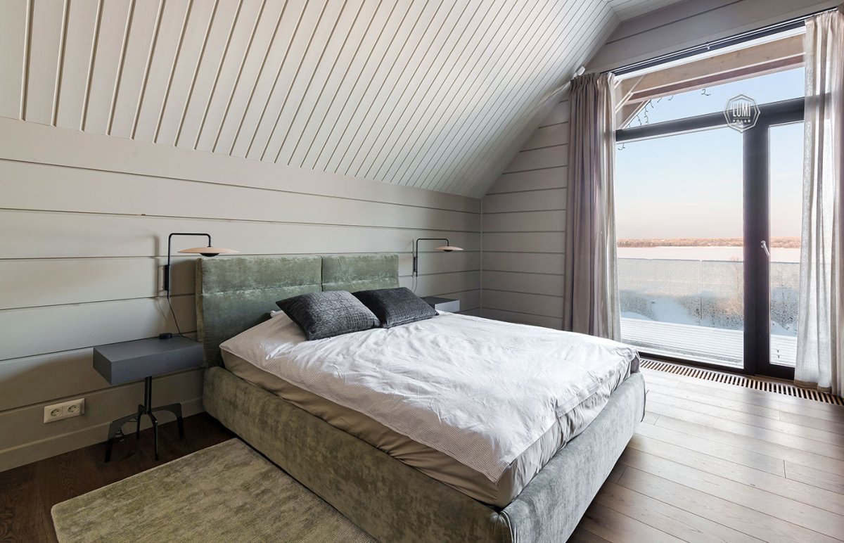 Спальня в брусовом доме в стиле Прованс