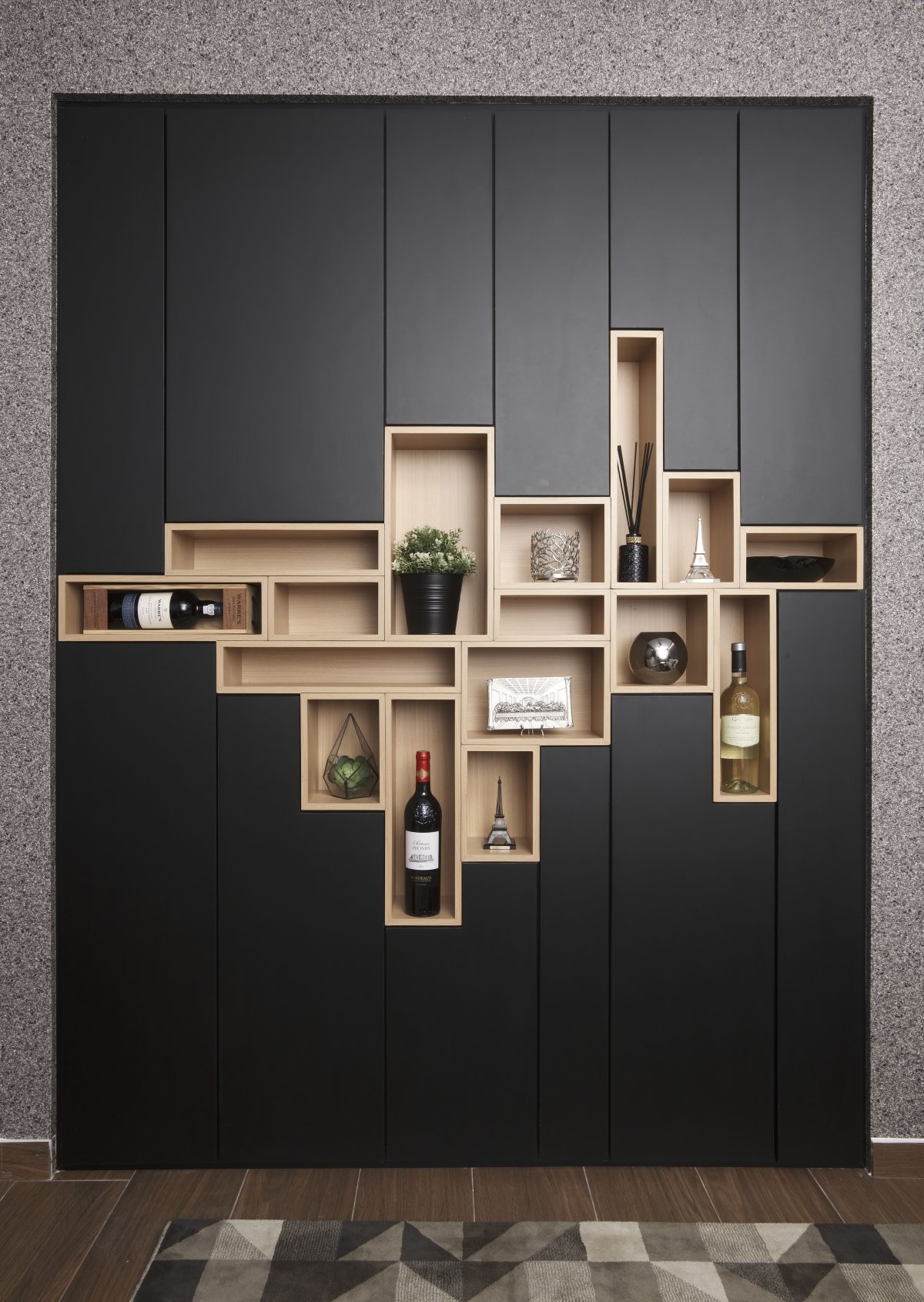 Зеркало в ванную с полочкой