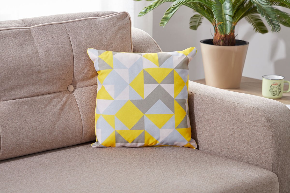 Подушка желтый