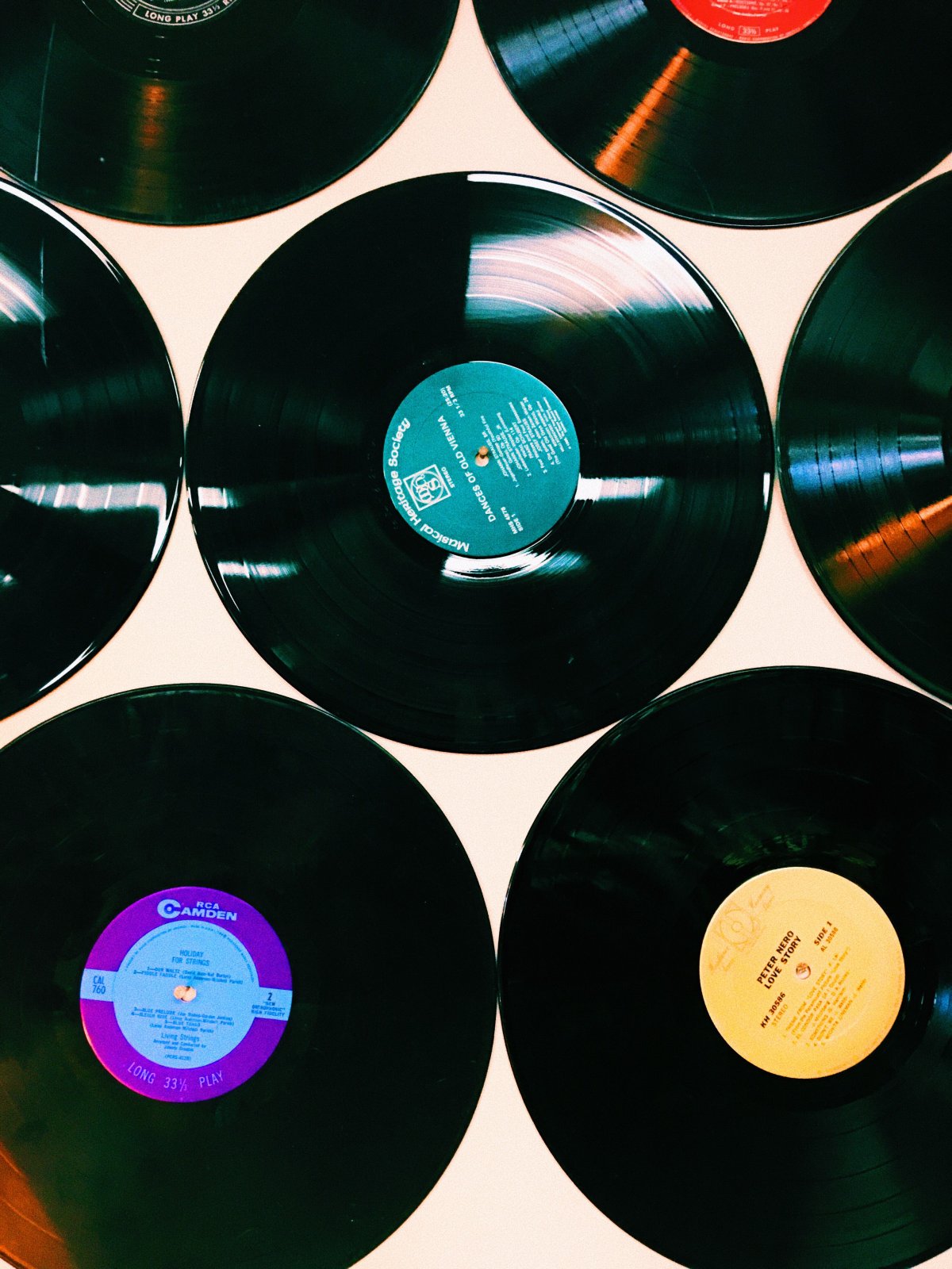 Разноцветные диски на стену