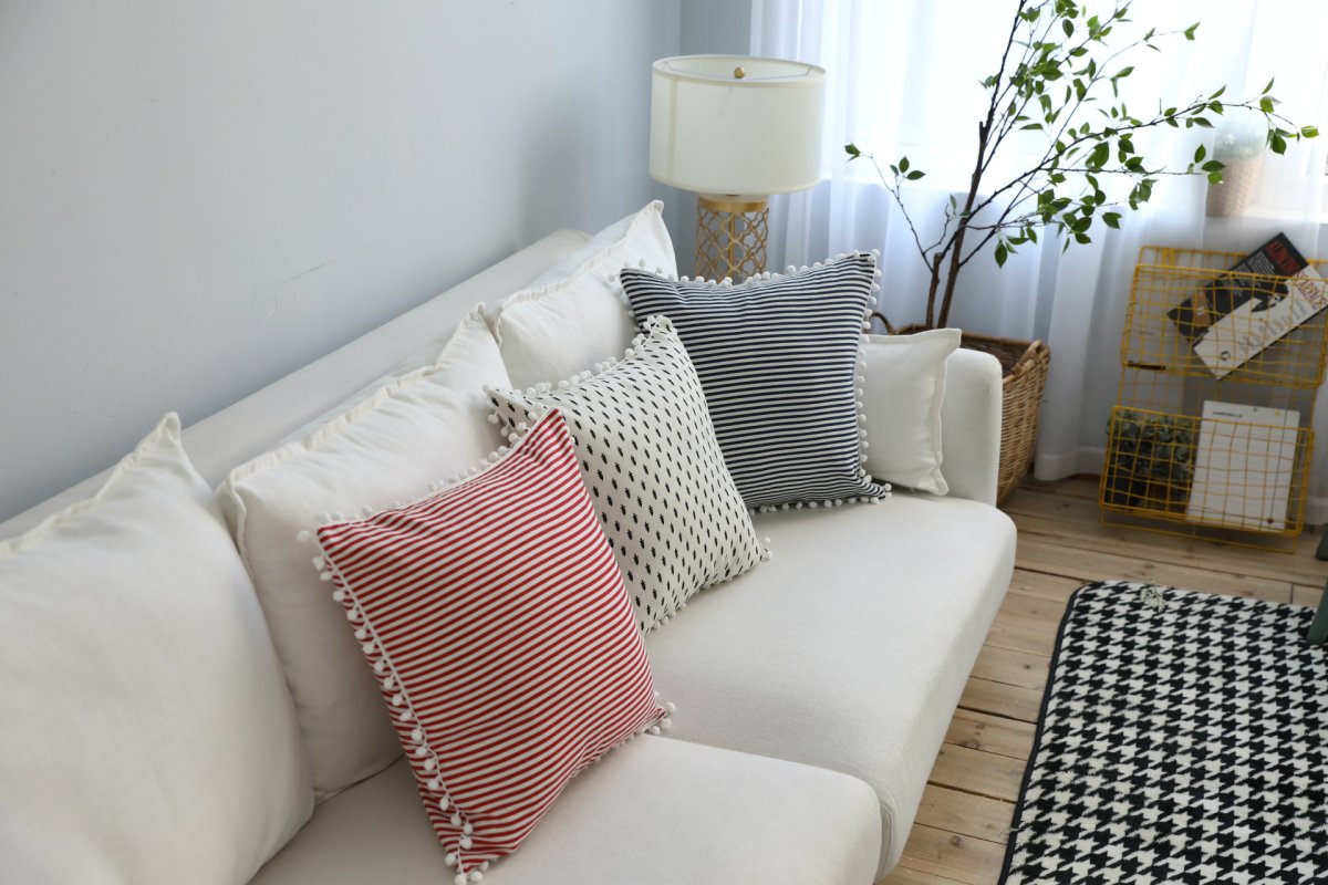 Подушки в скандинавском стиле