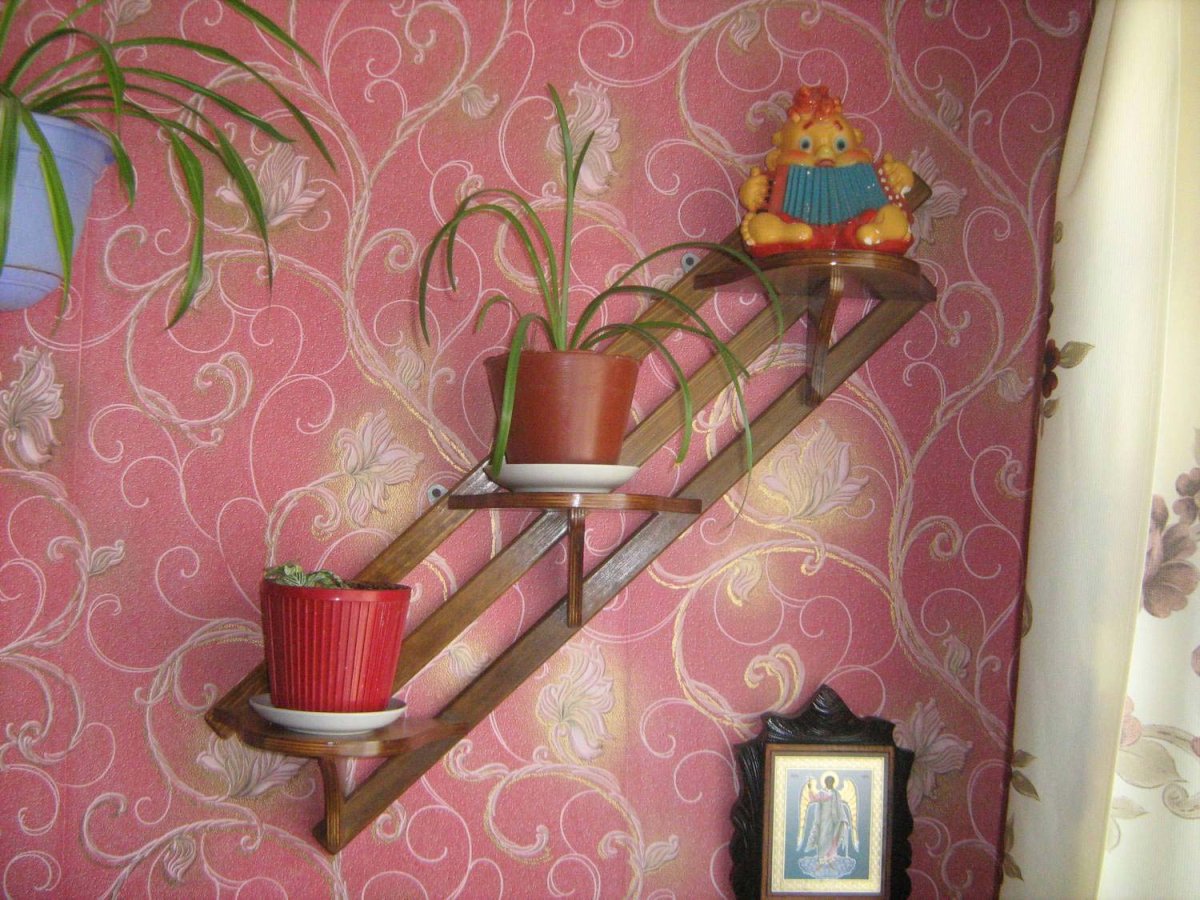 Полка угловая