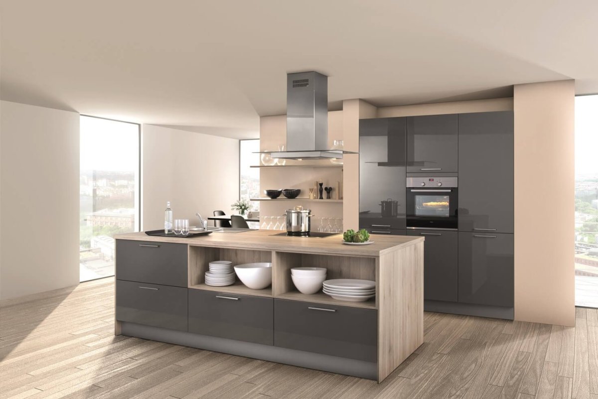 Кухня в бежевых тонах