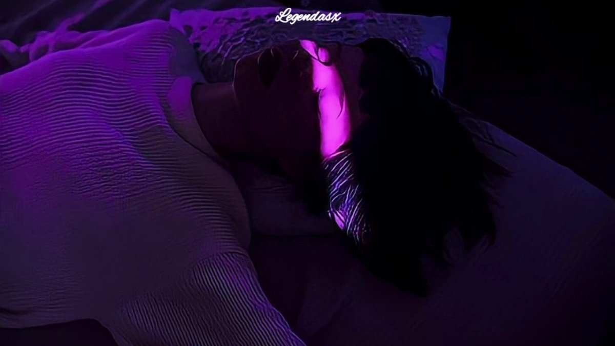 Черная комната с подсветкой