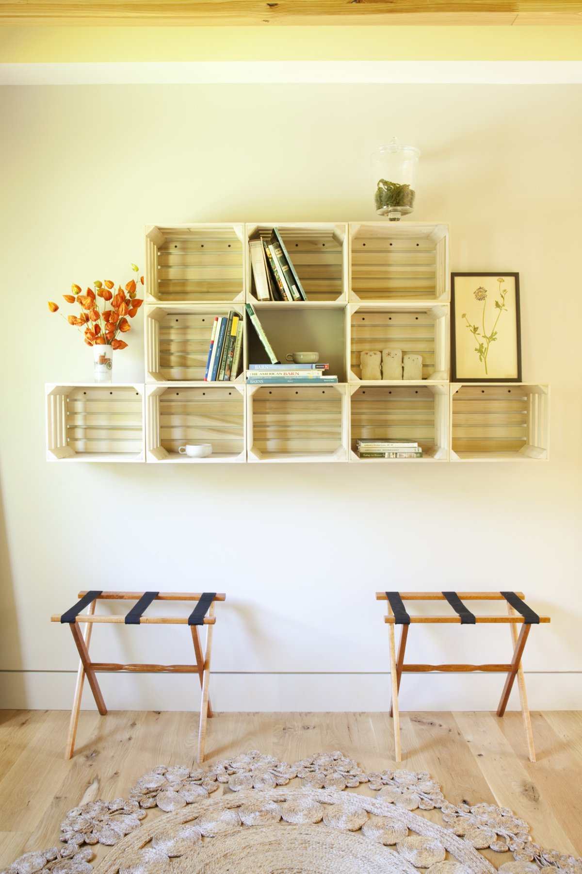 Полочки из ящиков