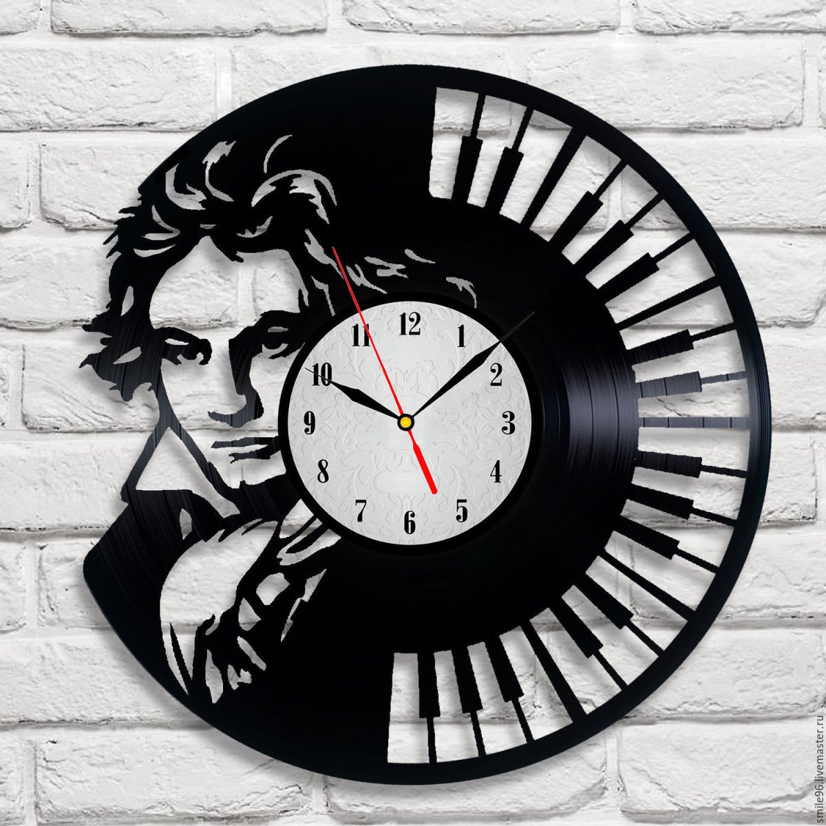 Светильники из виниловых пластинок