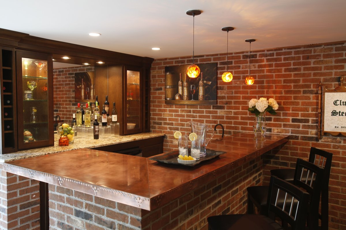 Барная стойка в зоне барбекю