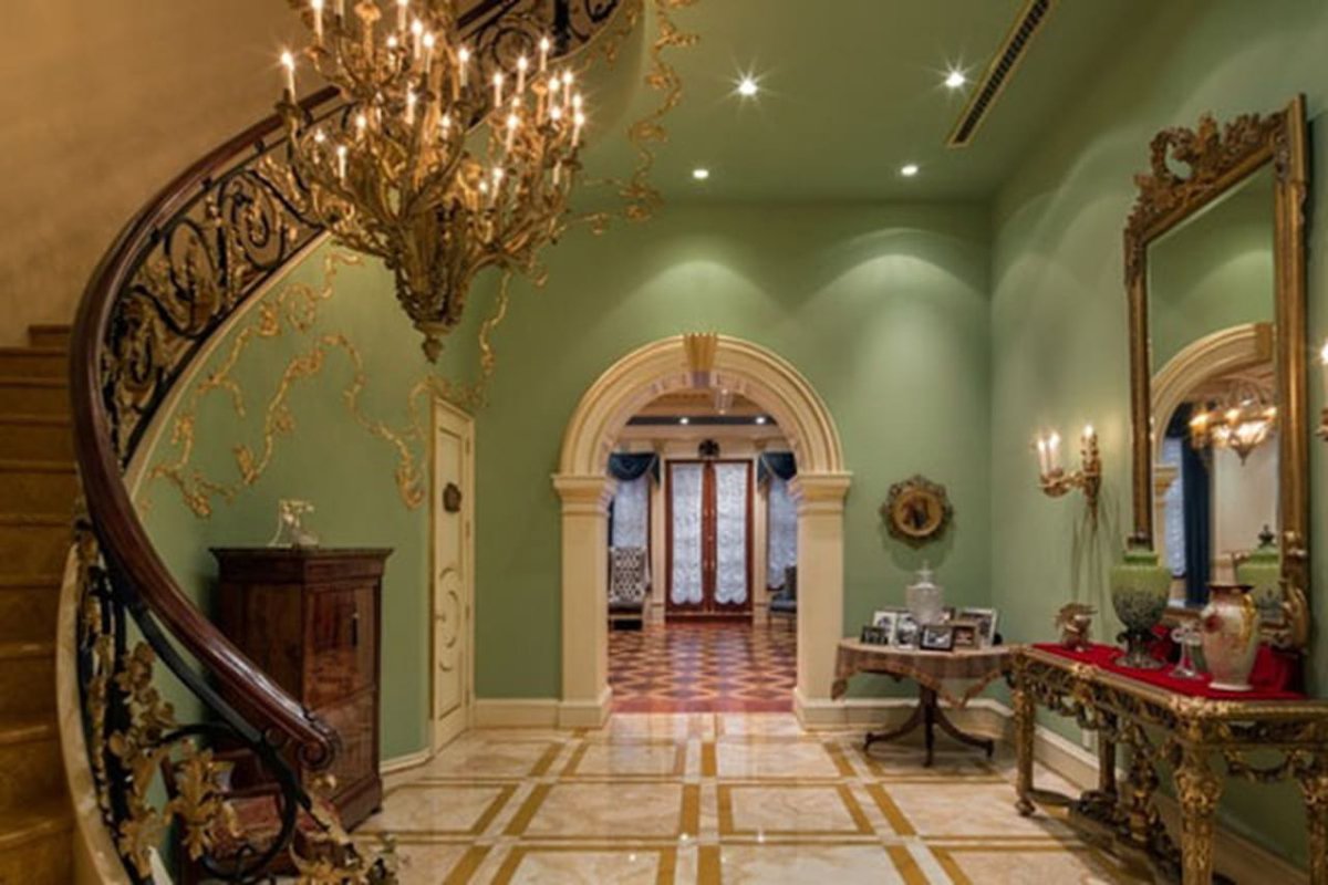 Дворец Luxury Antonovich