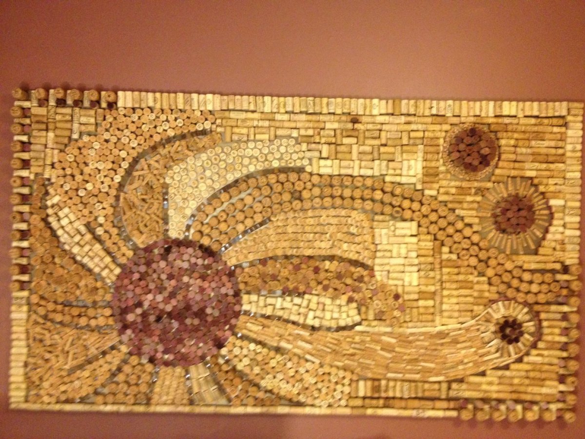 Мозаика из винных пробок