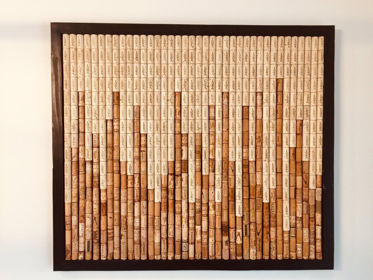 Доска для заметок из винных пробок