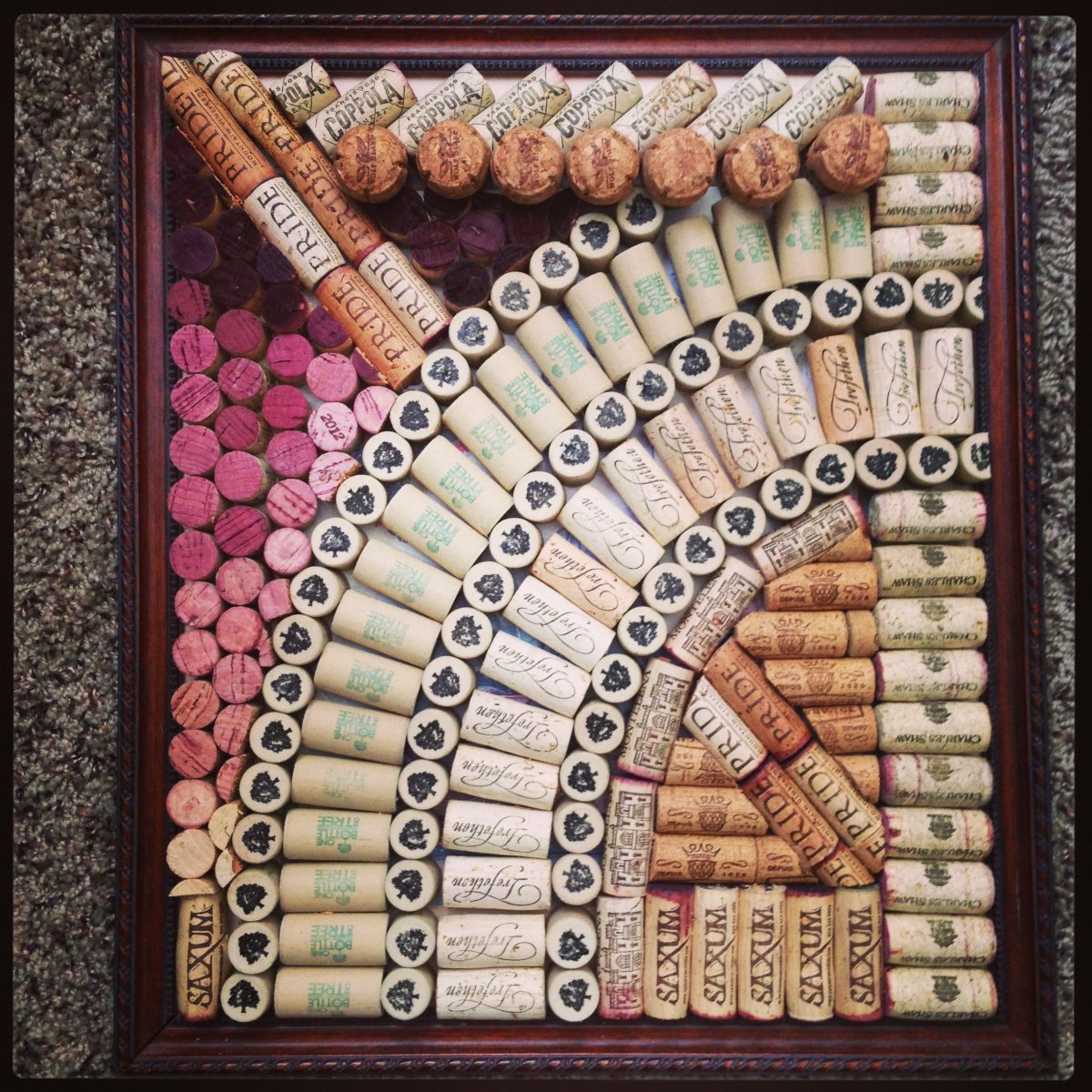 Сувенир из винных пробок