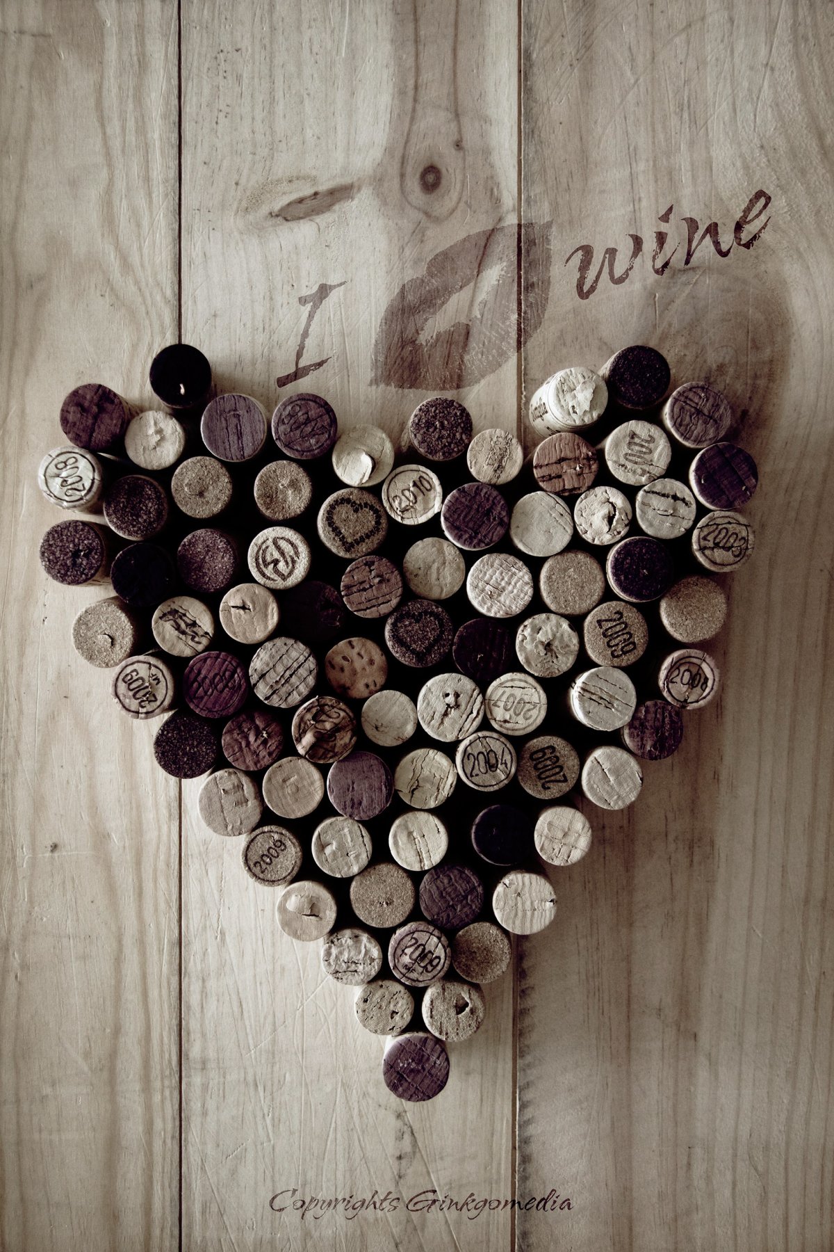 Портрет из винных пробок