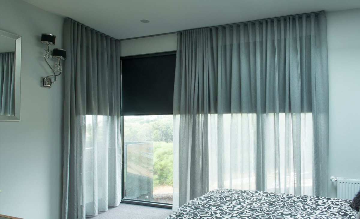 Карниз в комнату