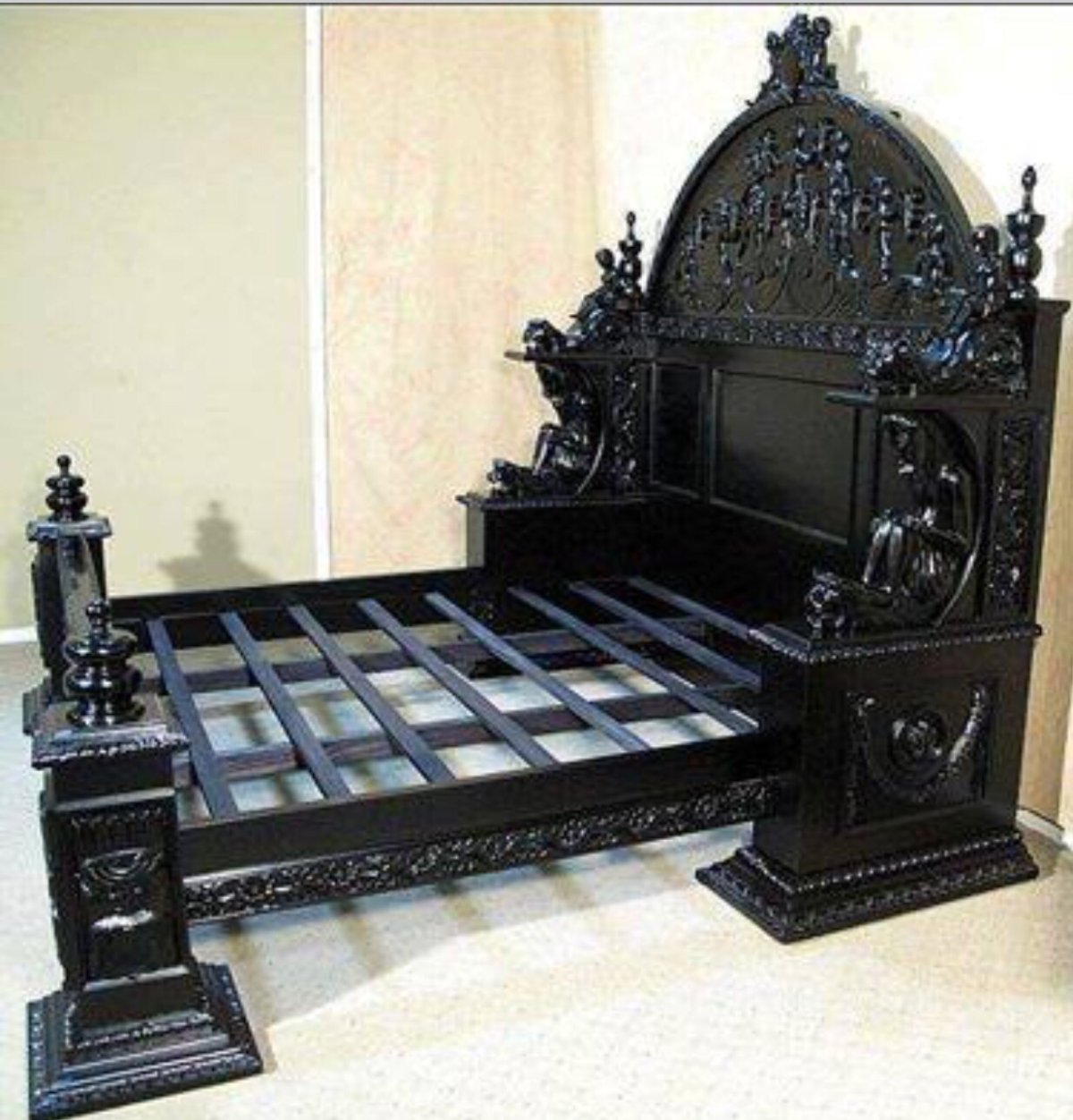 Мебель в стиле Готика