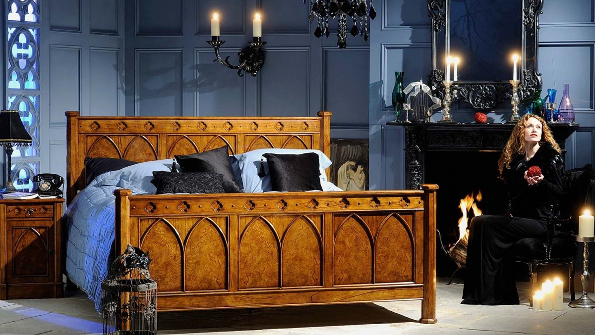 Спальня в стиле Готика