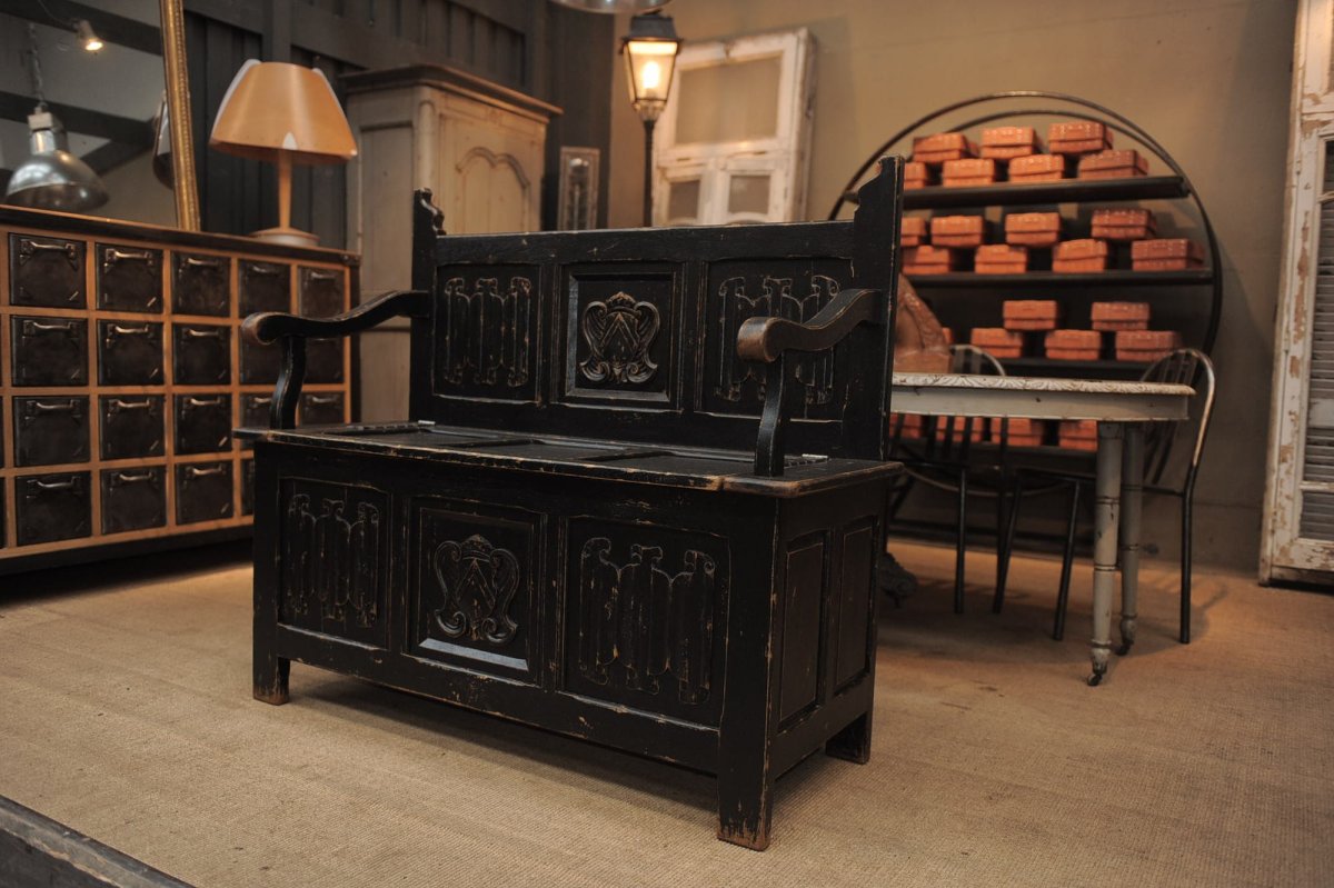 Антикварный салон Градеж