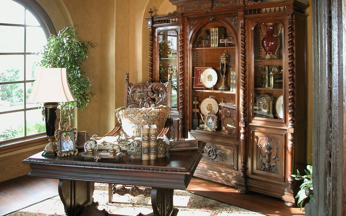 Салон старинной мебели