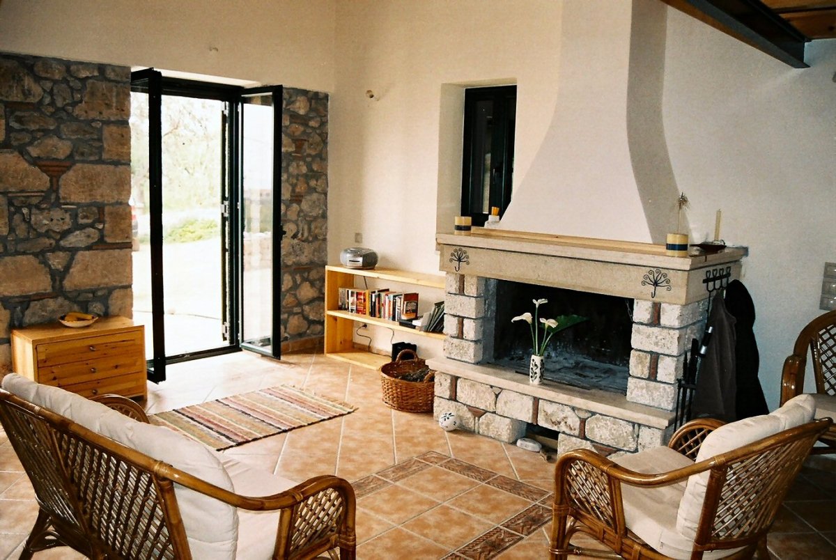 Стена из камня